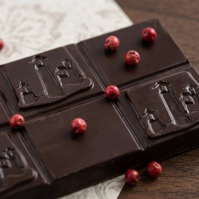 Tableta Gourmet de Chocolate con Pimienta Rosa